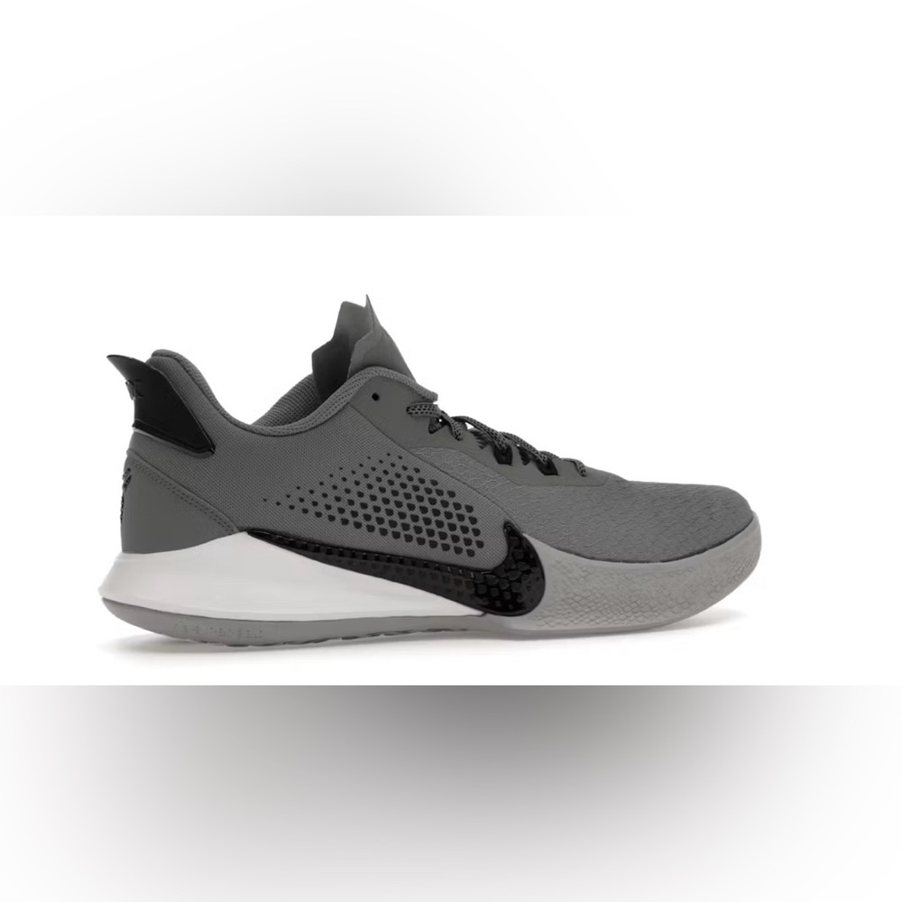 Nike Kobe Mamba Fury Cool Grey Basketball Shoes KOBE Size 10.5